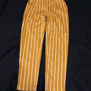 Forever 21 Trousers Small 💟